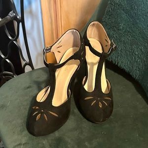 ModCloth retro style t strap heels